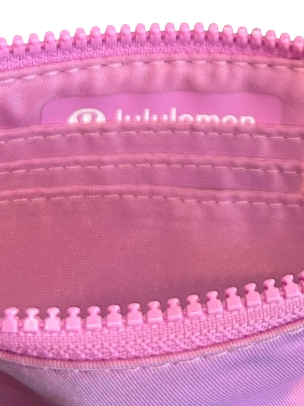 LULULEMON Pink Clippable Card Pouch with zipper Card slots Exterior pocket Logo